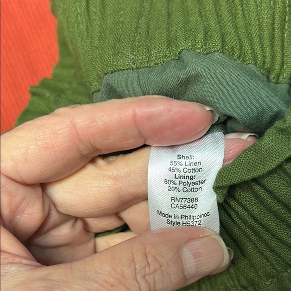 Green Smocked Bubble Mini Skirt for Casual Wear - Picture 4 of 4